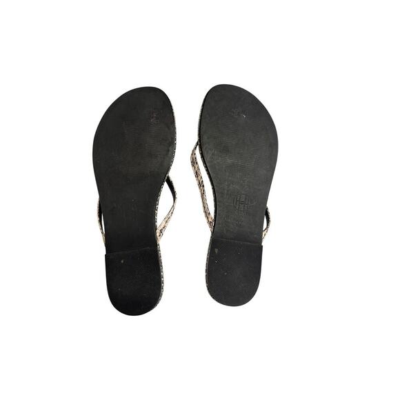 House of Harlow 1960 Colton Snake Embossed Leather Flip Flops Size 7 Boho Chic - Picture 8 of 9